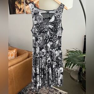 Desigual Patterned V-Neck Sleeveless Midi Dress